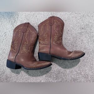 Size 13 Old West Cowboy boots.